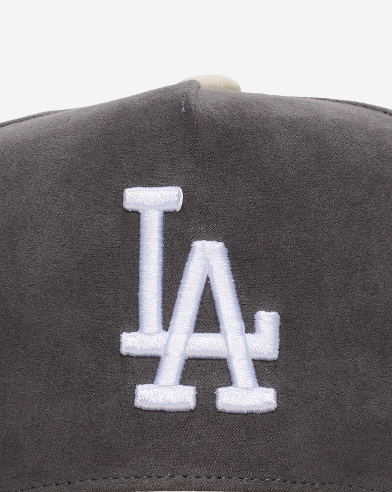 Mitchell  Ness Los Angeles Dodgers Pro Pinch Suede Two Tone Snapback Hat HP16808-LADGREY Grey 2