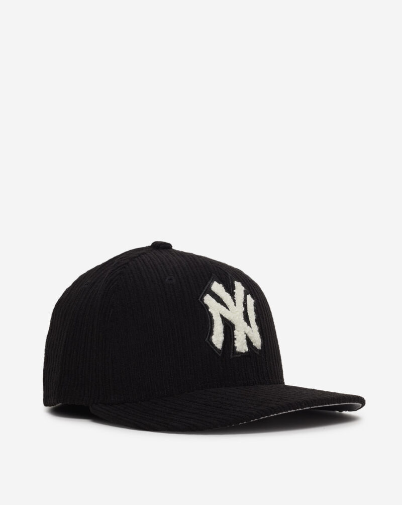 New Era 59Fifty New York Yankees Chenille Cord Fitted Hat 60769965 Black 1