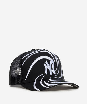 New York Yankees Pro Pinch Swirl Snapback Hat