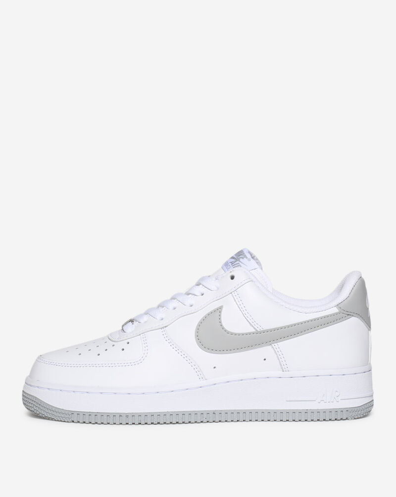 snipes white air force 1