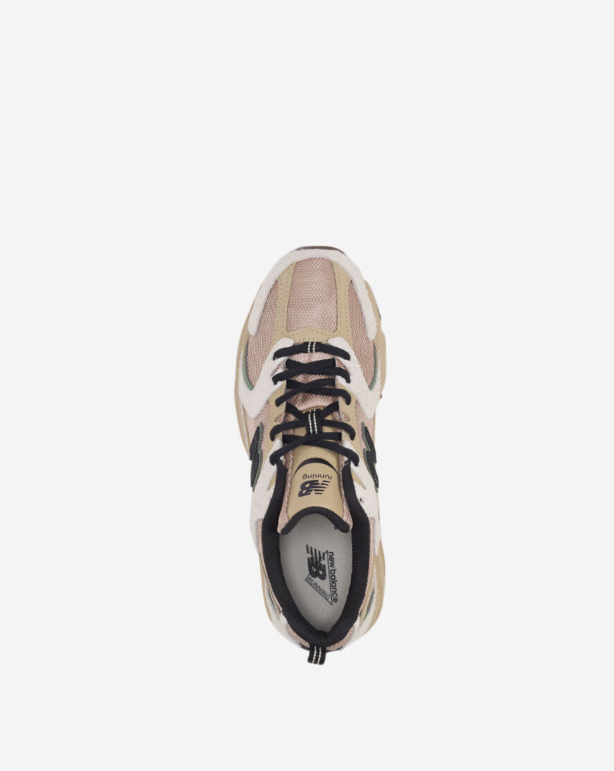 Shop New Balance Grade School 530 MR530SNDJ white | SNIPES USA