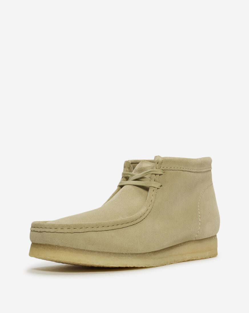 Shop Clarks Wallabee Boot 26155516 brown | SNIPES USA