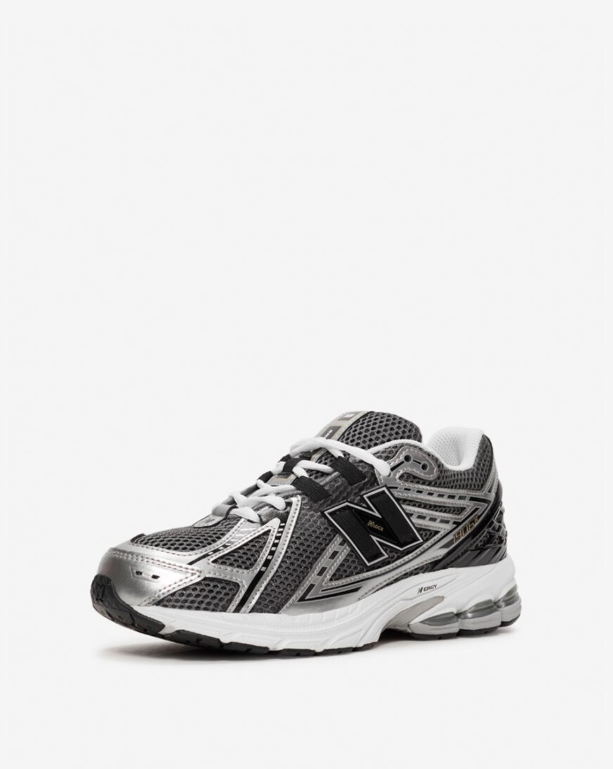 Shop New Balance Grade School 1906 GC1906CG silver | SNIPES USA