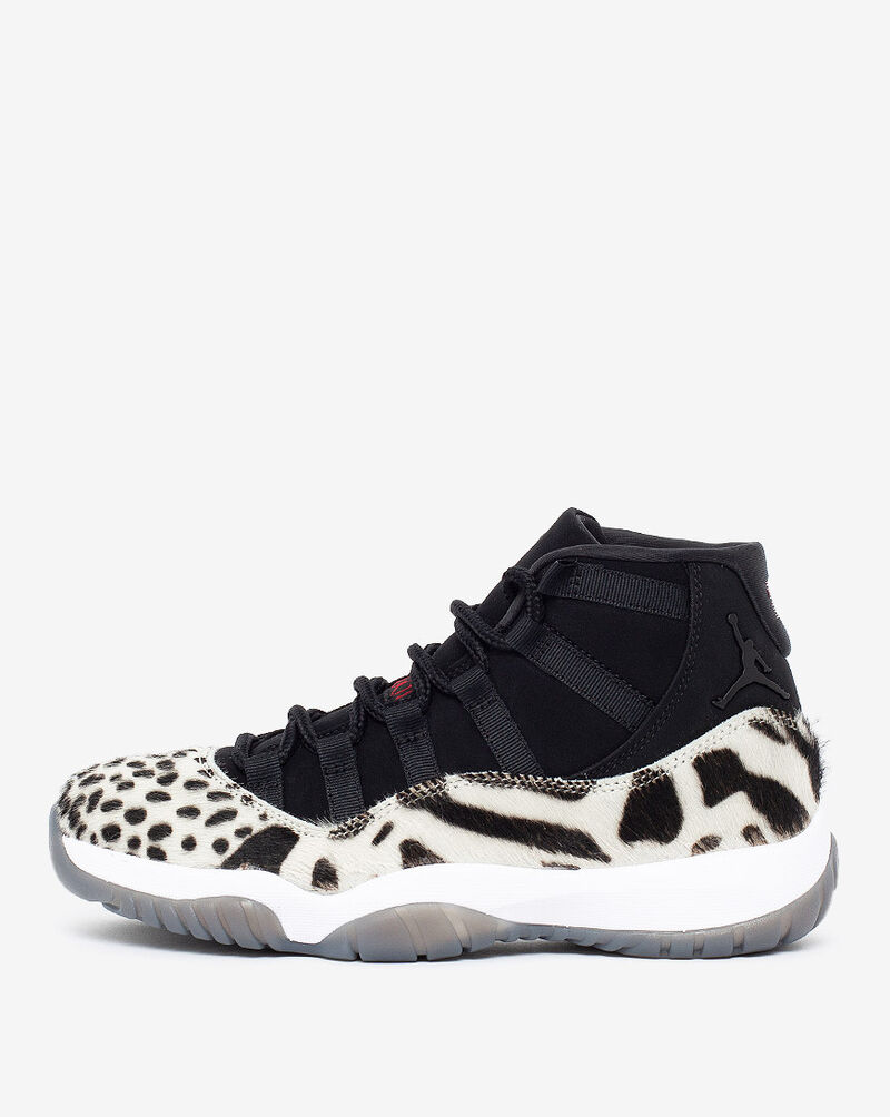 Jordan Air Jordan 11 AR0715-010 Black 1