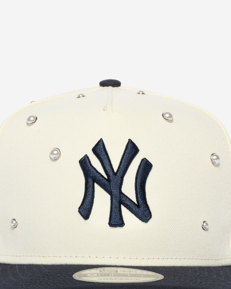 New Era 9Fifty New York Yankees Pearls A-Frame Snapback Hat 60942320 cream 2