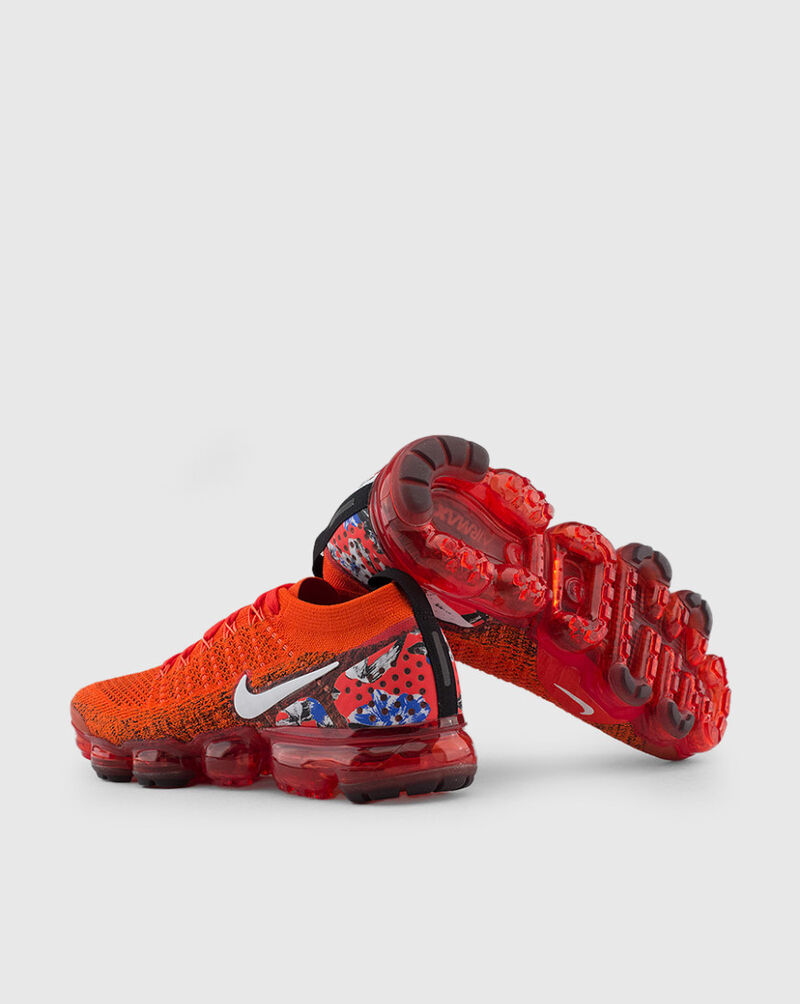 Shop Nike Air Vapormax Flyknit 2 BV6126-800 orange | SNIPES USA