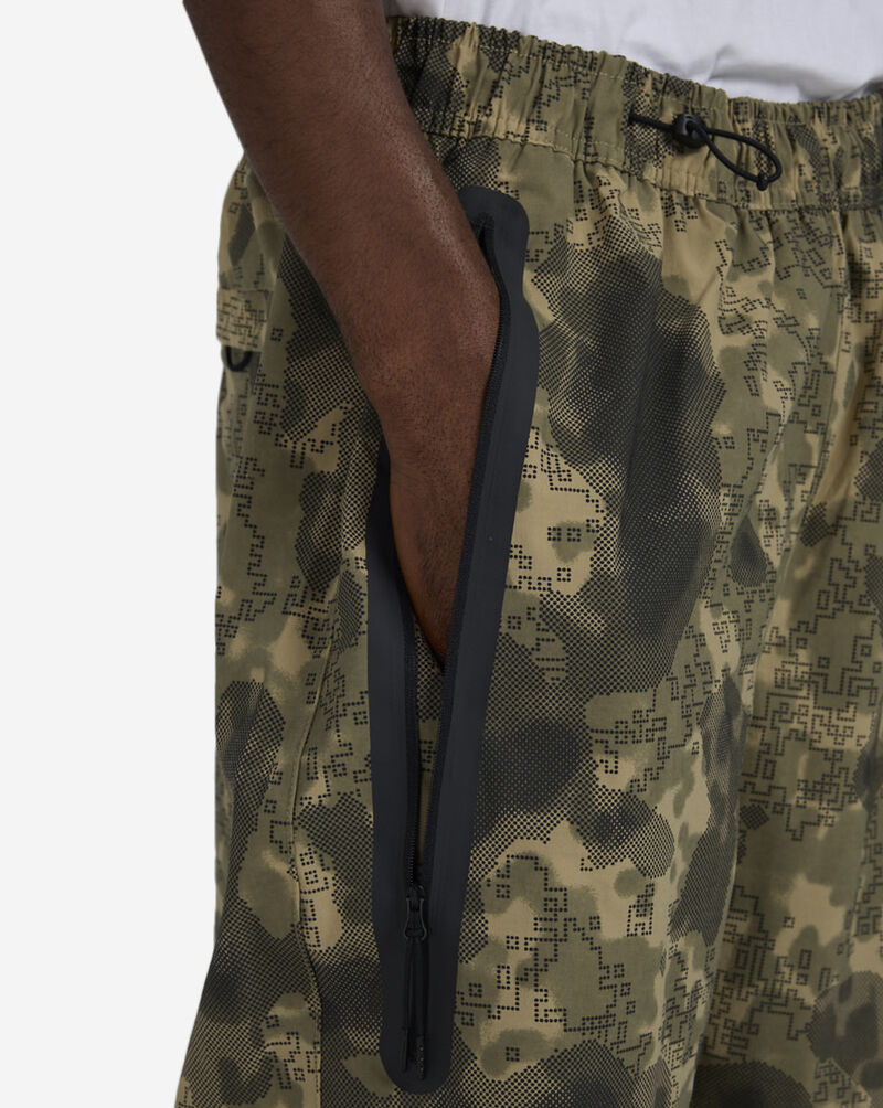 Nike Tech Woven Pants HV0972-210 Green 3