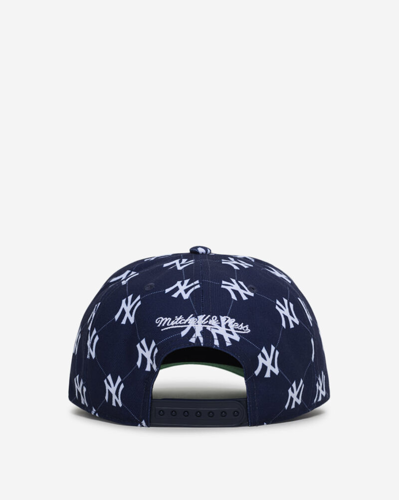 Mitchell  Ness New York Yankees Pro Pinch Step N Repeat Snapback Hat HP18121-NYYNAVY Blue 3