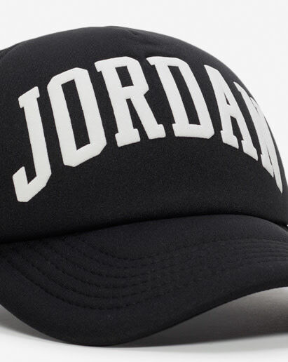 Shop Jordan Foam Trucker Hat 9A0940-023 black | SNIPES USA