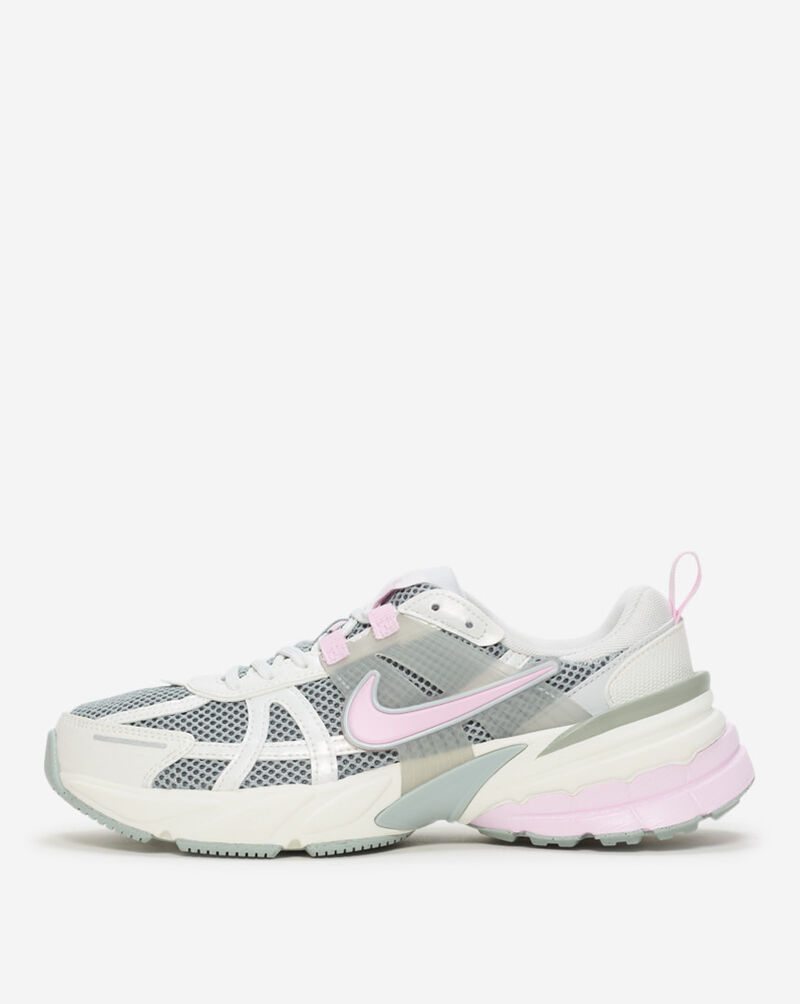 Nike V2K Run SE HQ4046-001 Pink 1