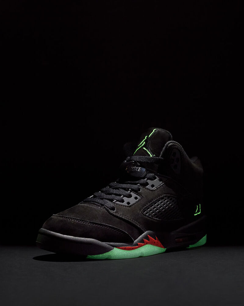 Jordan Big Kids' Air Jordan 5 Retro "Halloween" HQ7980-001 Black 2