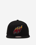 Mitchell & Ness Miami Heat Core Basics Snapback 6HSSJS19079-MHEBLCK Black 2