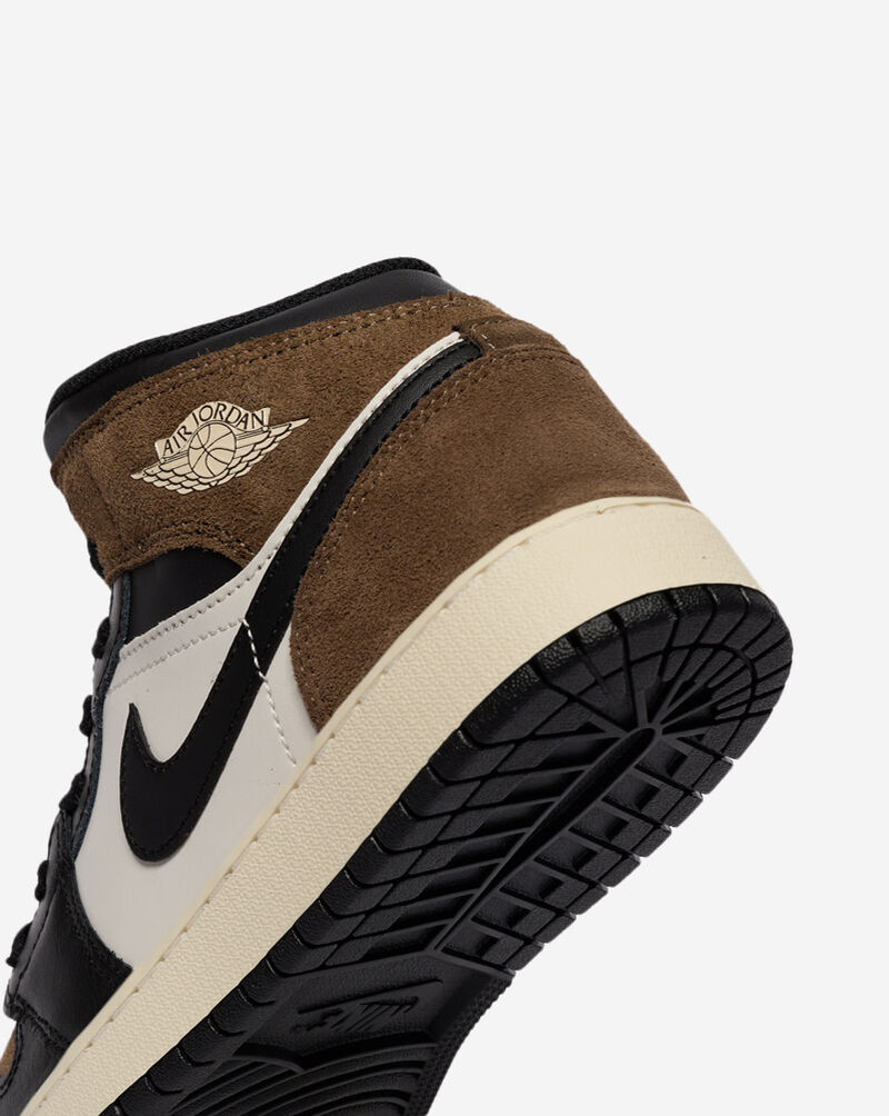 Jordan Big Kids' Air Jordan 1 Mid DQ8423-007 Brown 8