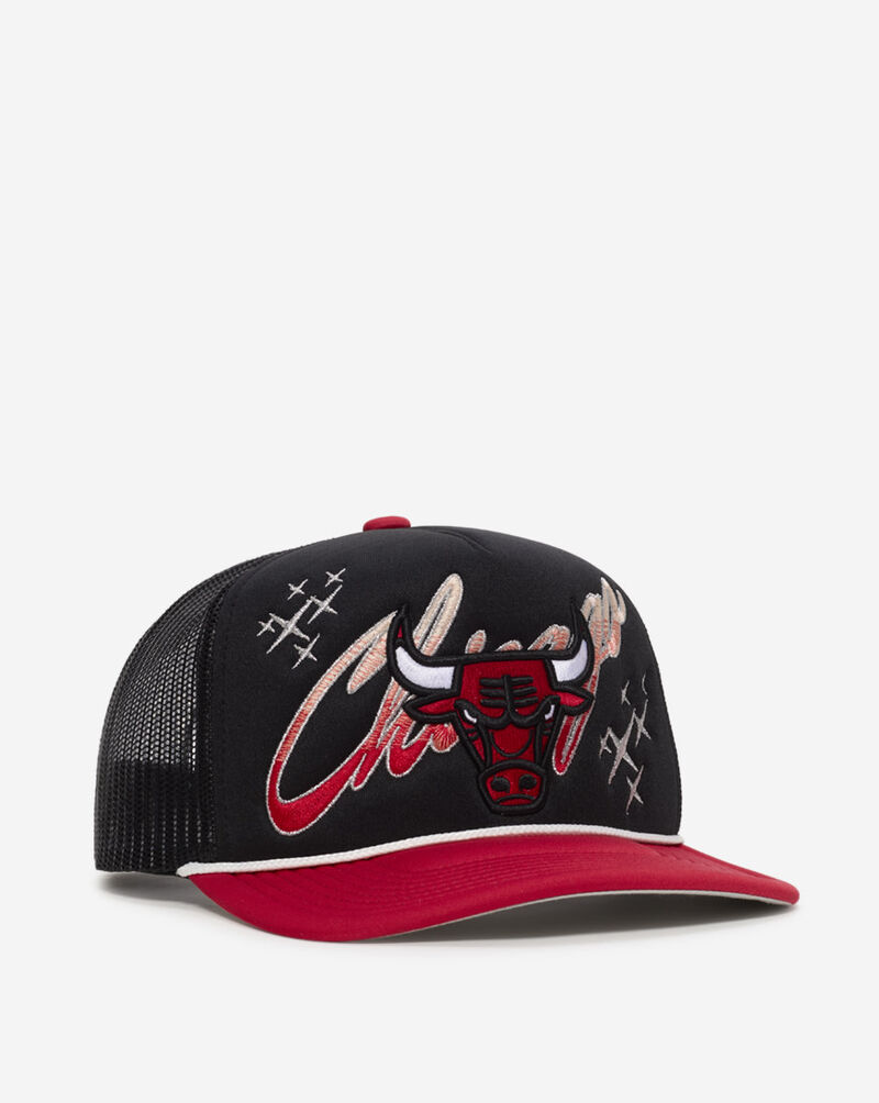 Mitchell  Ness Chicago Bulls Trucker City Shine Adjustable Hat HT14766-CBUBKRD Black 1
