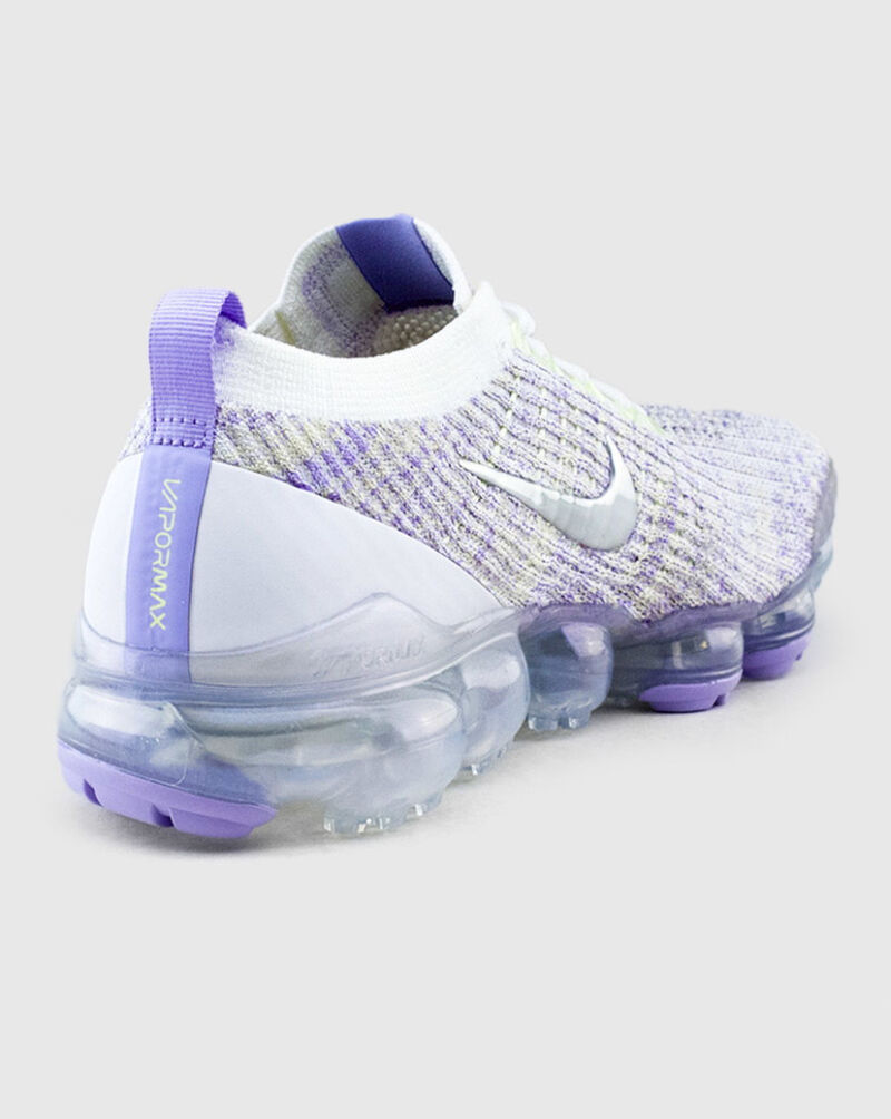 Nike vapormax flyknit white and purple