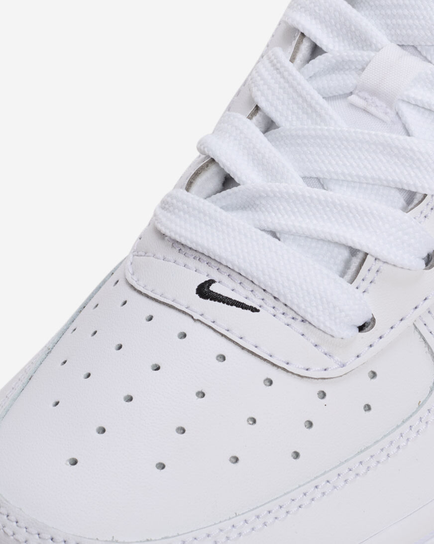 Shop Nike Big Kids' Air Force 1 LV8 IB8845-100 white | SNIPES USA