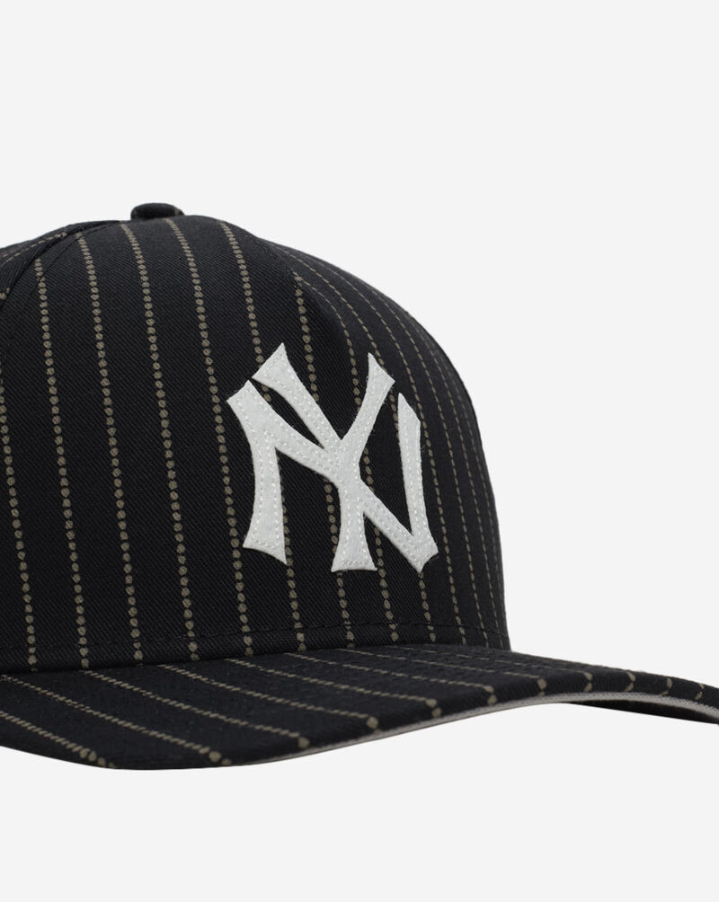 New Era 9Forty New York Yankees A-Frame Dotted Pinstripe Energy Snapback Hat  60745195 Black 2