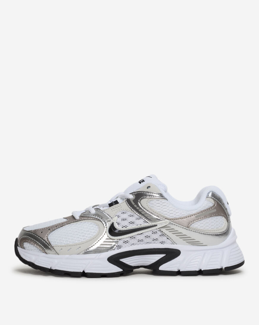 Shop Nike V5 RNR HQ7901-107 white | SNIPES USA