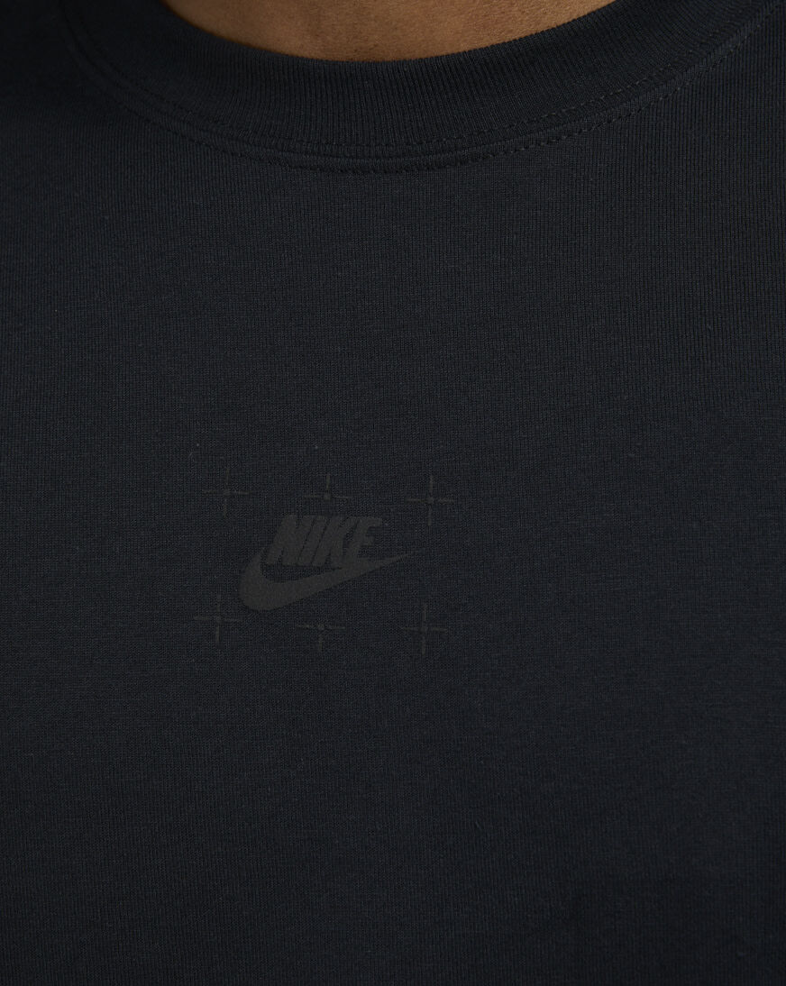 tee ナイキ Shop Nike Enshrined Tee IF3364-010 black | SNIPES USA