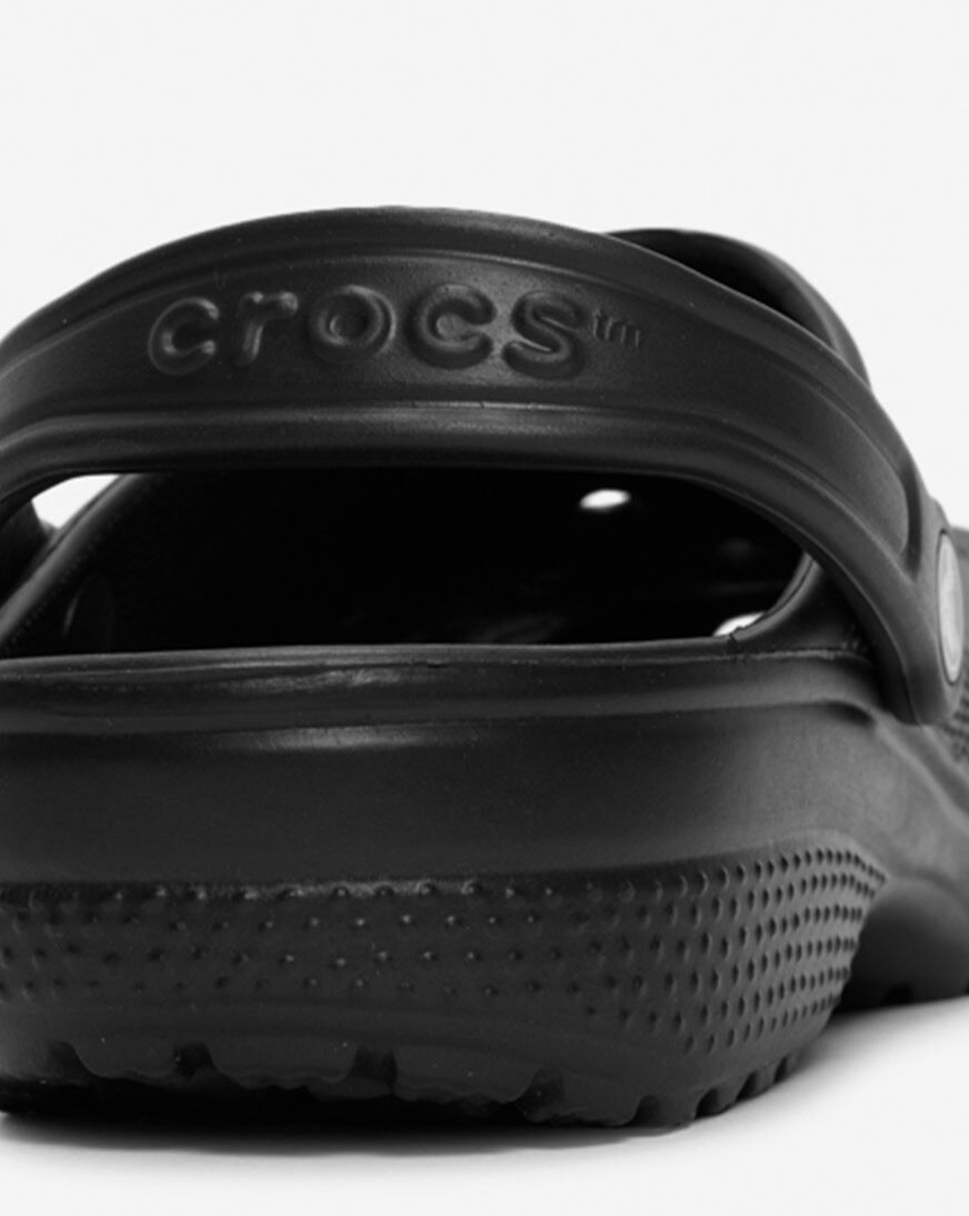 Shop Crocs Grade School Classic Clogs 206991-001J black | SNIPES USA