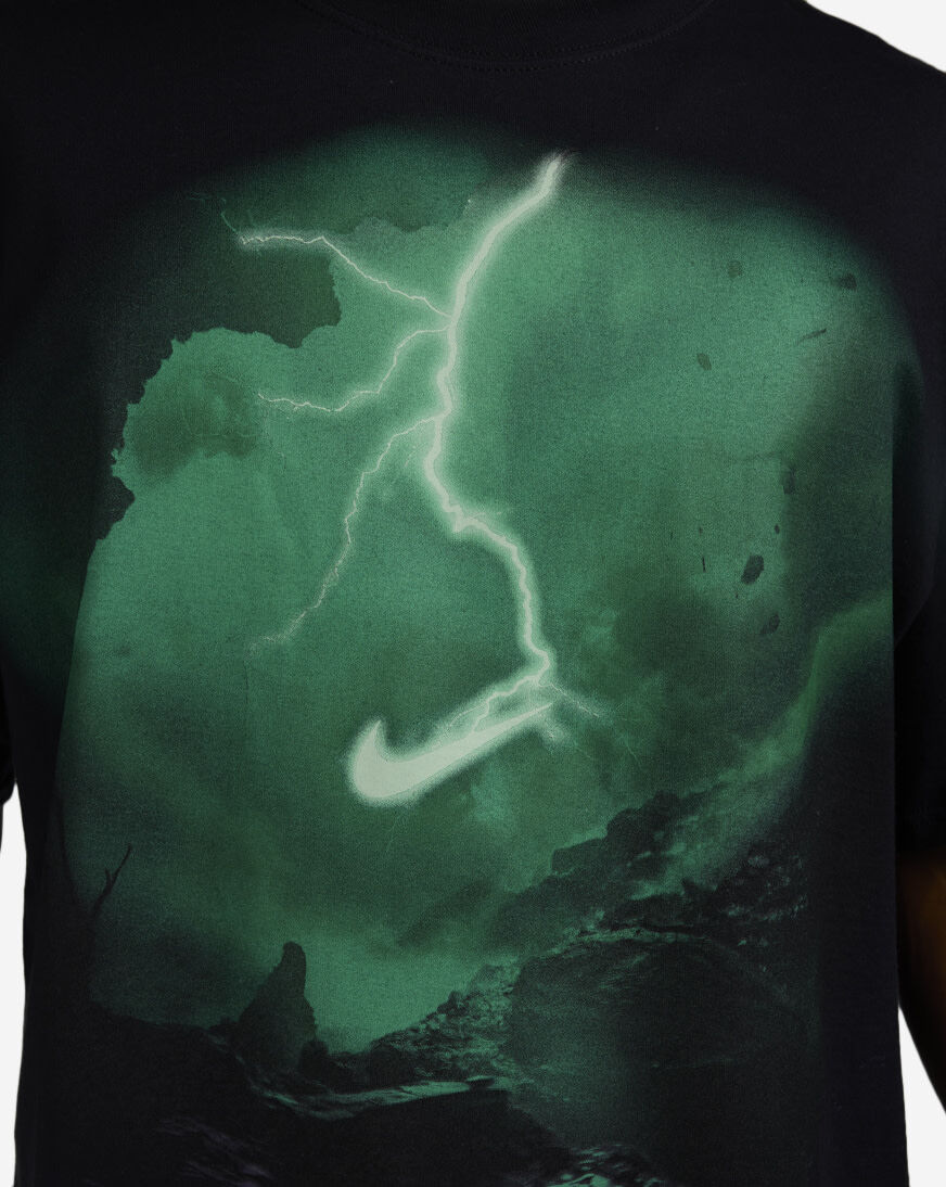 Shop Nike NSW Max90 T-Shirt IU1699-010 black | SNIPES USA