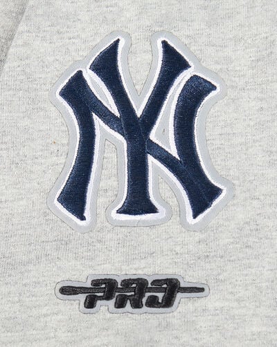Big Boys' New York Yankees Classic Tee Big Boys' New York Yankees Classic Tee