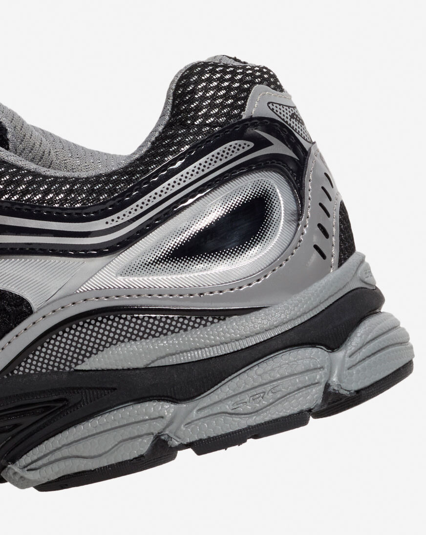 Shop Saucony Grade School ProGrid Omni 9 SY225B01 silver | SNIPES USA