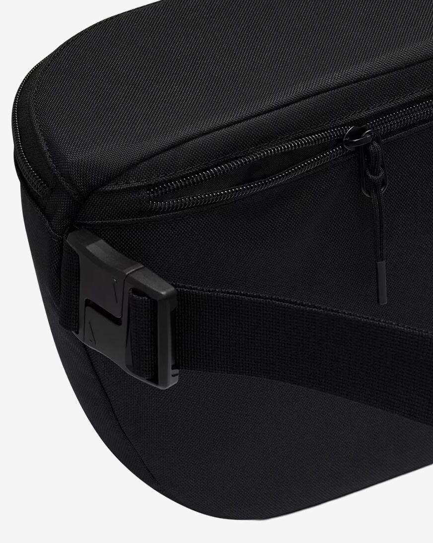 Shop Nike Heritage Waistpack IB4369-010 black | SNIPES USA