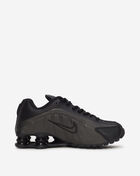 Nike Big Kids' Shox R4 CW2626-003 Black 4
