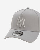 New Era 39Thirty New York Yankees Stretch Fit Fitted Hat 60765633 Grey 2