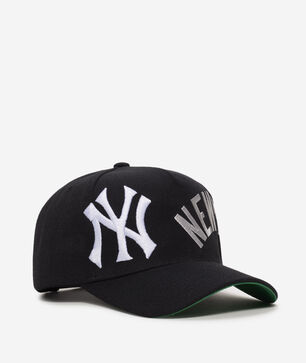 New York Yankees Pro Pinch Snapback