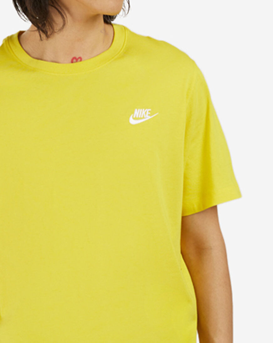 Shop Nike NSW Club Tee AR4997-718 yellow | SNIPES USA