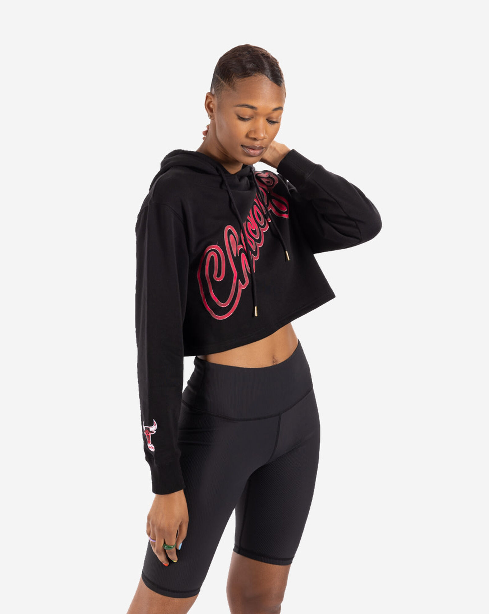 Shop Mitchell u0026 Ness Chicago Bulls Big Face 4.0 Cropped Hoodie  FPHD1264-CBUYYPPPBLCK black | SNIPES USA