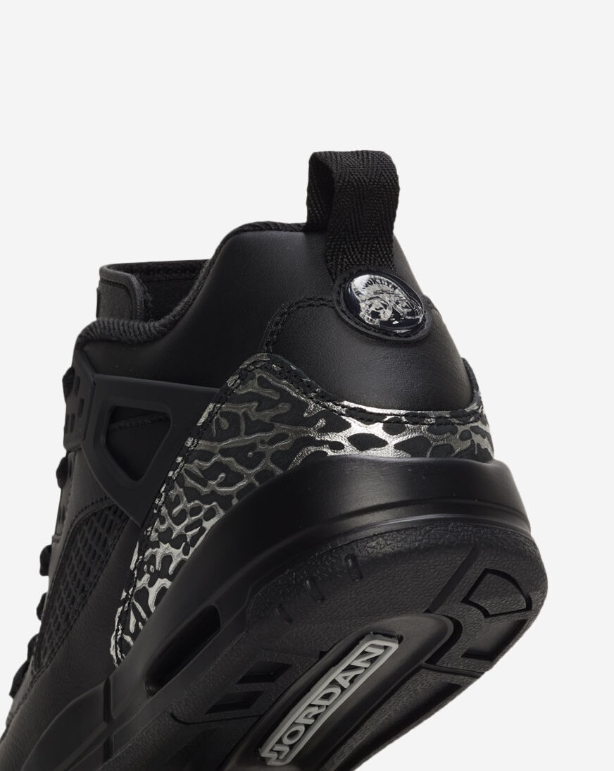 Shop Jordan Big Kids' Spizike Low IV2418-010 black | SNIPES USA