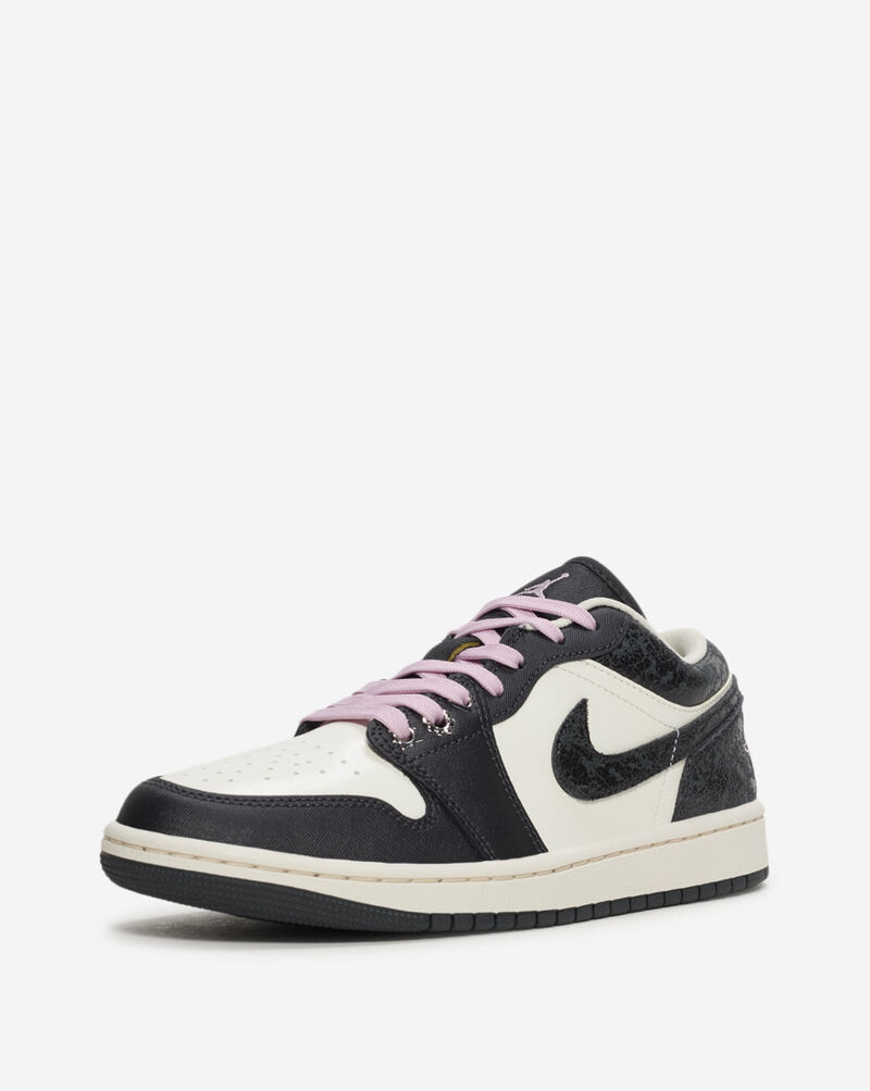 Jordan Air Jordan 1 Low SE II0595-001 Black 2