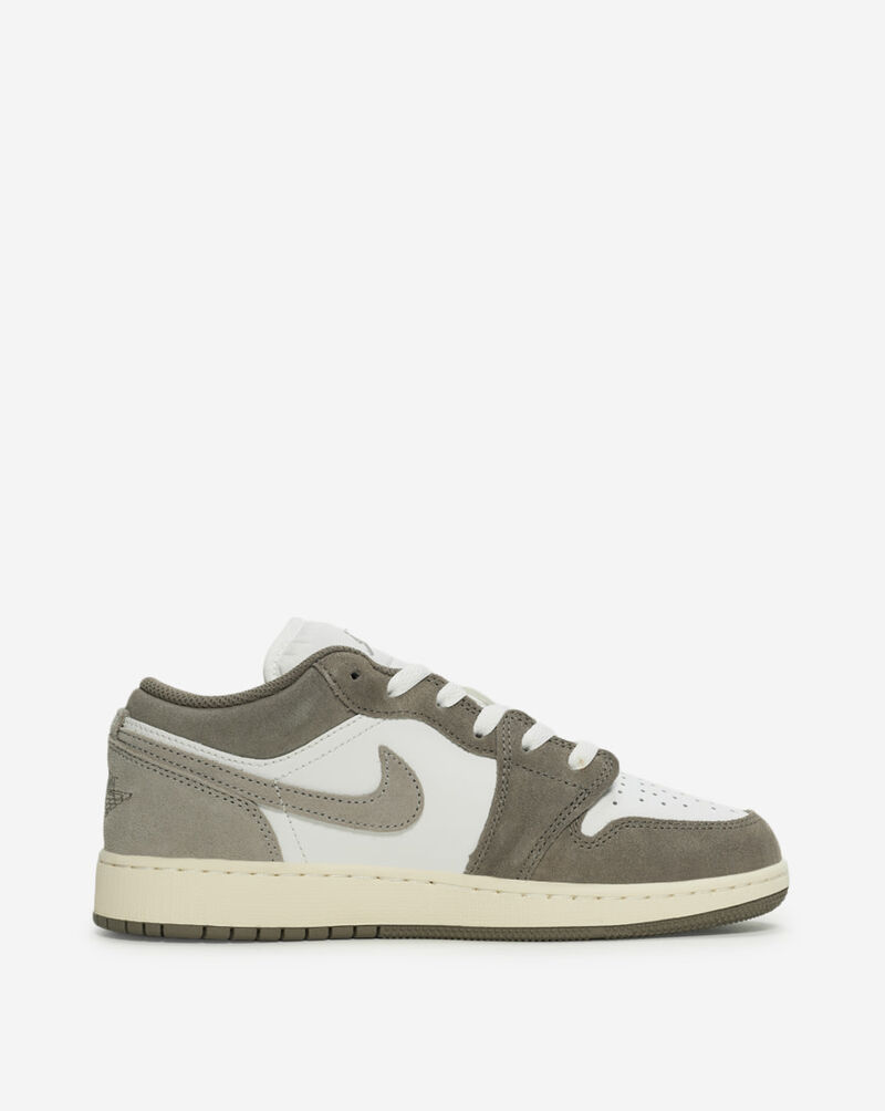 Jordan Big Kids' Air Jordan 1 Low 553560-026 Grey 4