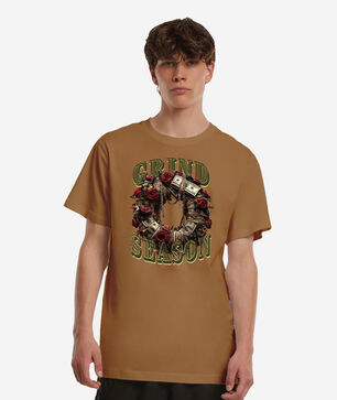 Grind Season Wreath Tee