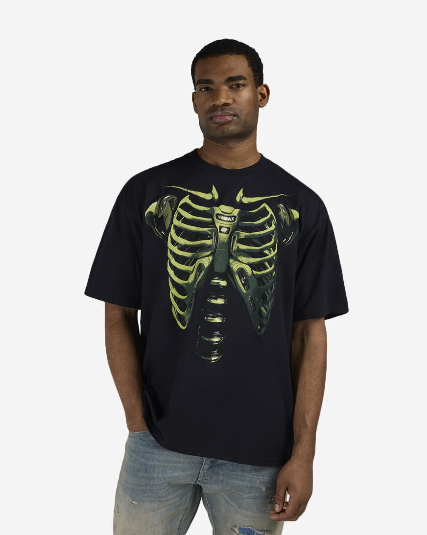 Shop Nike NSW Max90 T-Shirt IQ1009-010 black | SNIPES USA