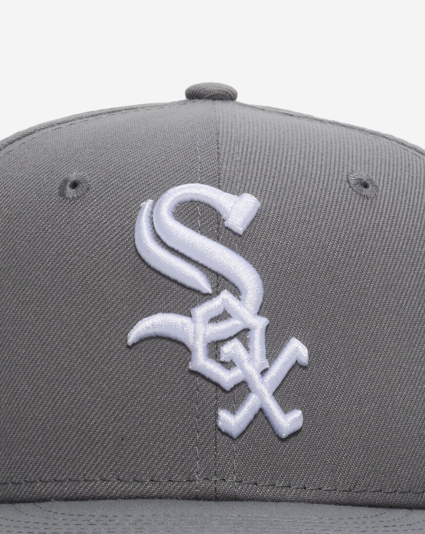 Shop New Era 59Fifty Chicago White Sox Core Fitted Hat 60956011
