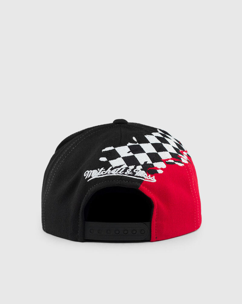 Mitchell & Ness Chicago Bulls Checkered Paintbrush Snapback BH7A48MOZCBUR Red 4