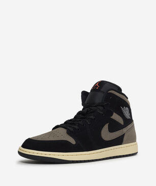 Air Jordan 1 Mid SE