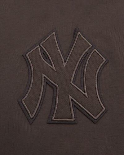 New York Yankees Neutral Drop Shoulder Tee