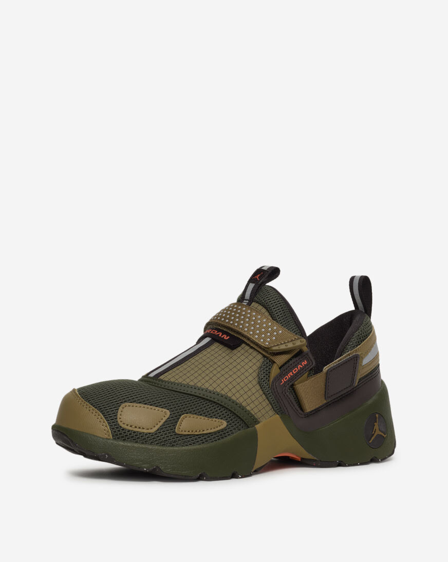 Shop Jordan Trunner LX IO4190-300 brown | SNIPES USA
