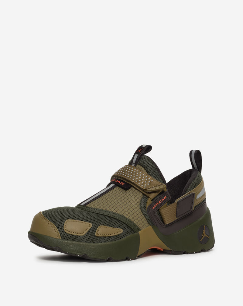 Jordan Trunner LX IO4190-300 Brown 2