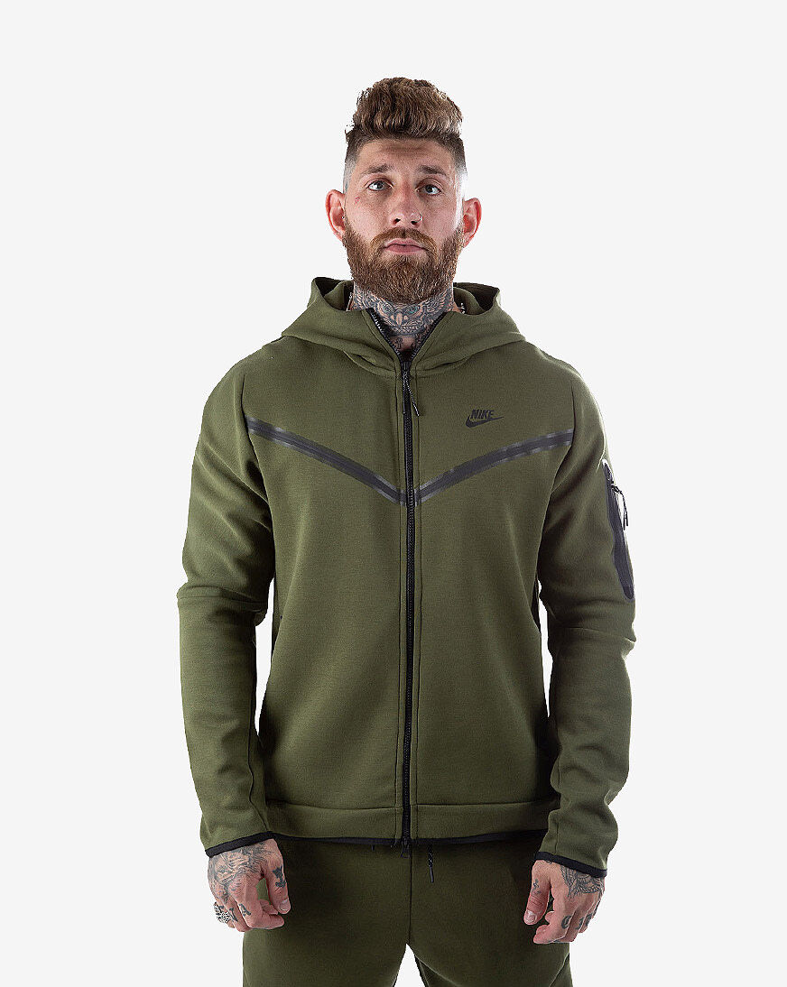 snipes nike tech fleece