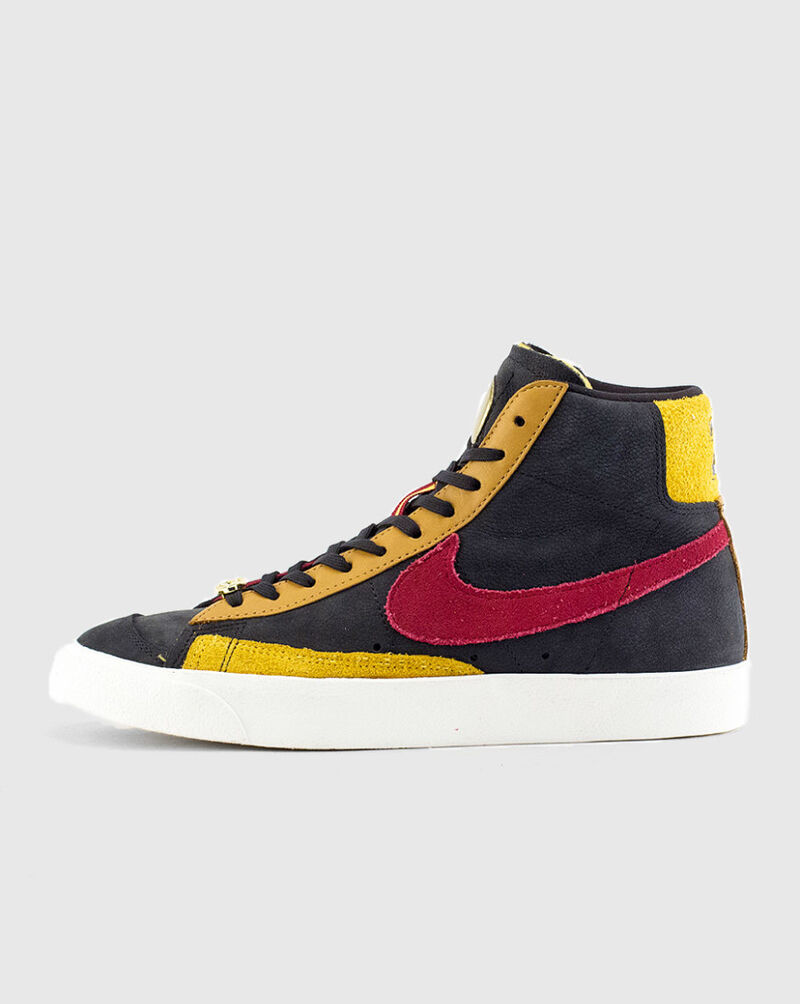Nike Blazer Mid '77 Suede Womens Shoes | Snipes USA