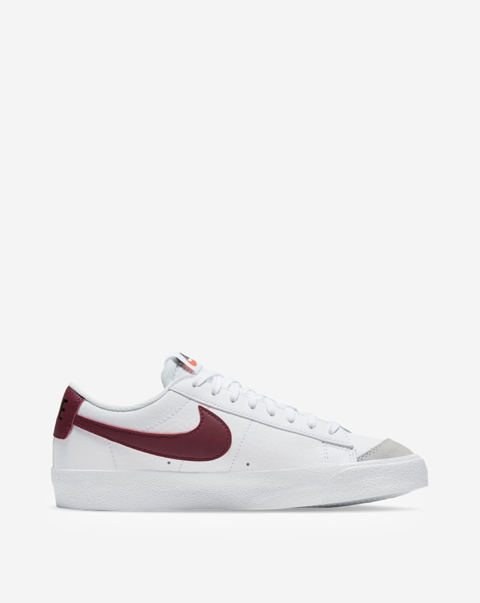 nikes on sale grade school