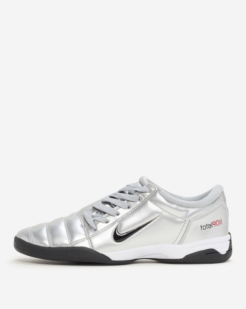 Nike Total 90 IM7595-001 silver 1