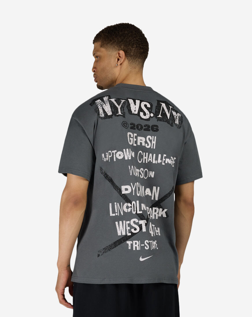 Shop Nike NSW Short-Sleeve T-Shirt IR4598-068 grey | SNIPES USA