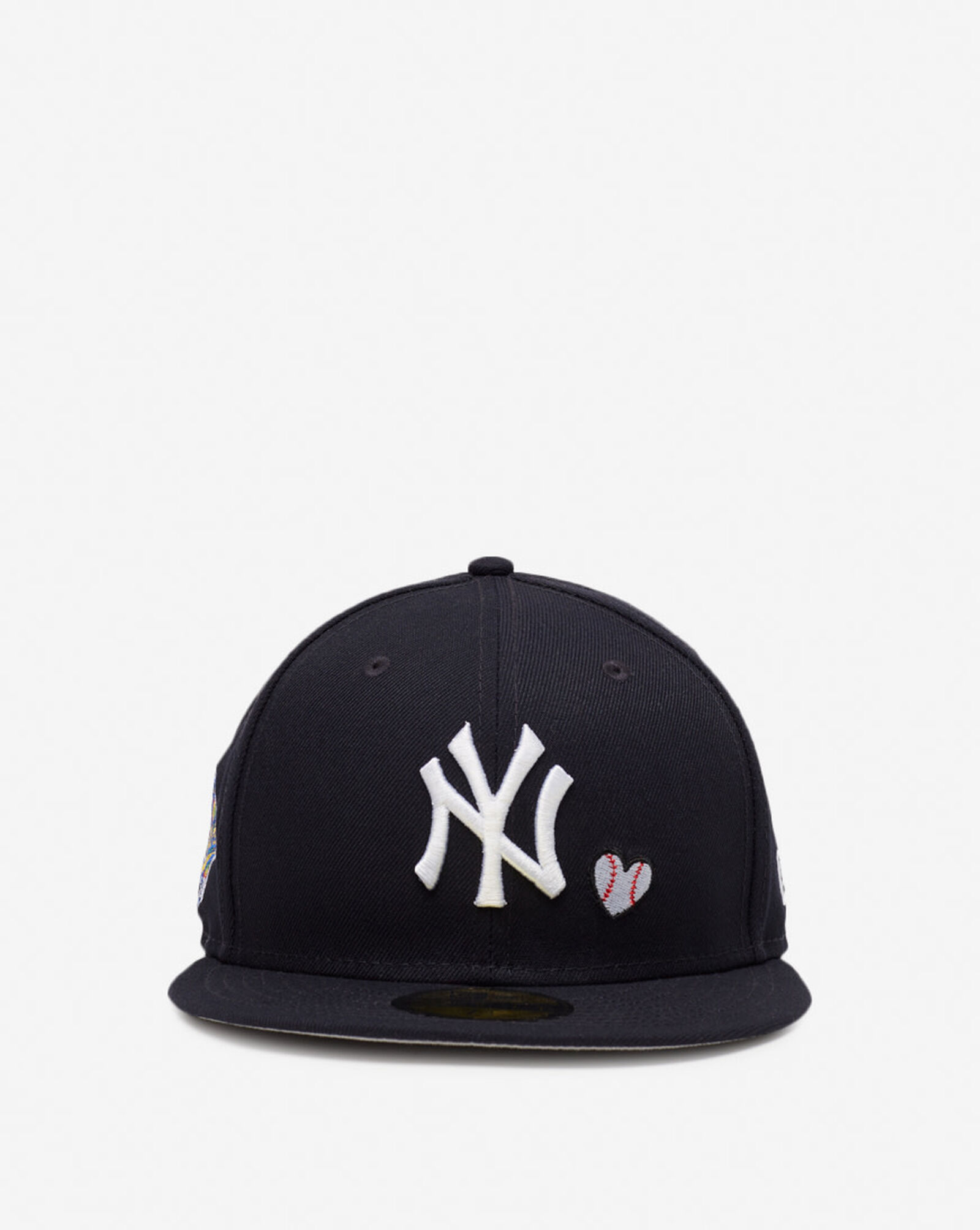 Yankee fitted hat with heart Clearance